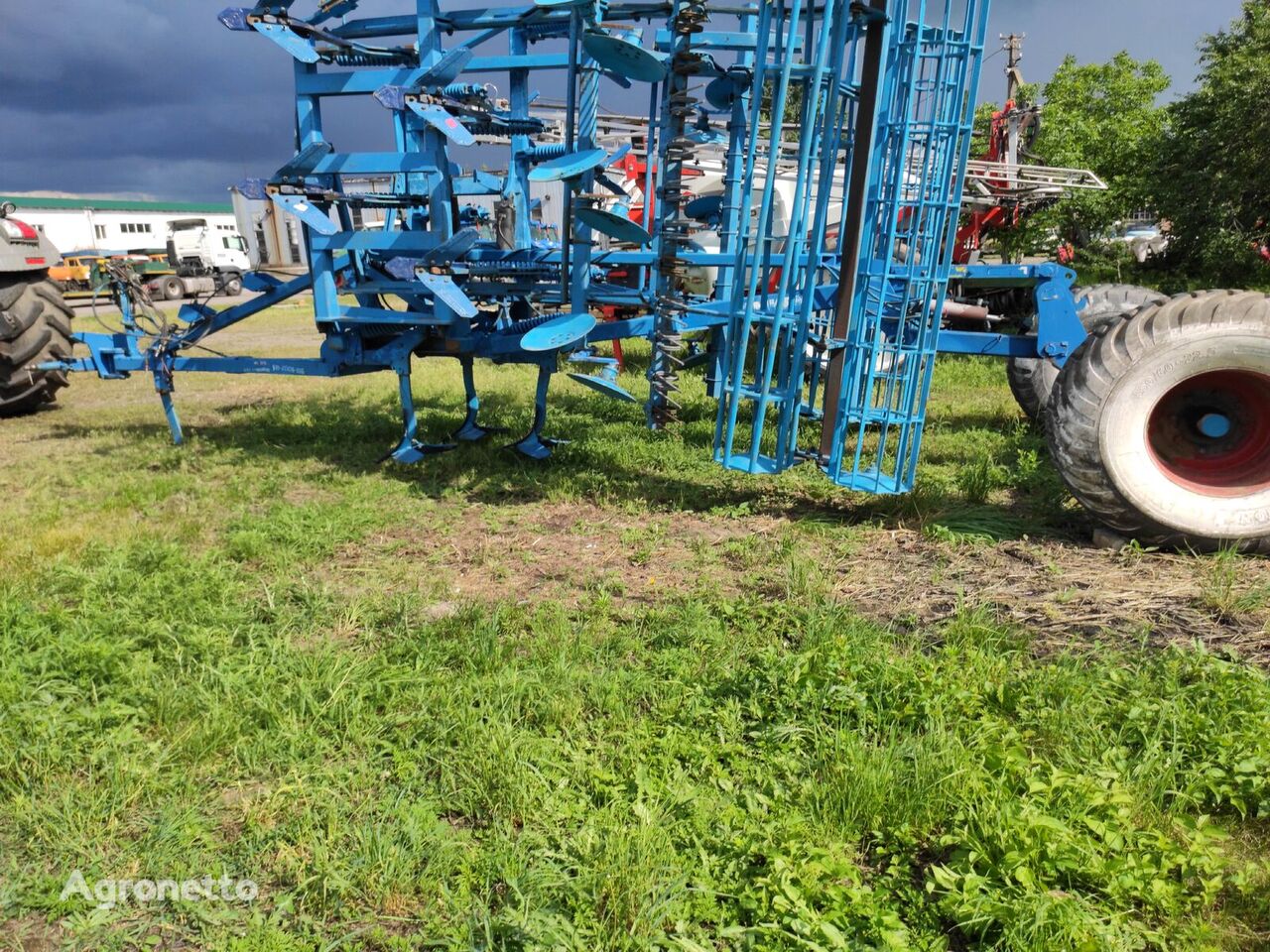 Lemken Smaragd cultivator