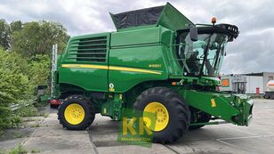 John Deere W650i maaidorser